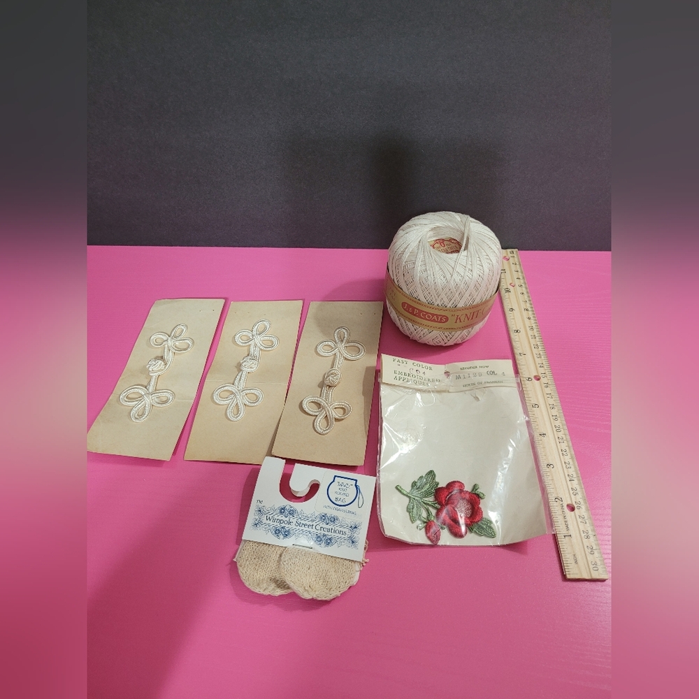 Vintage Collection Of Sewing Crafting Items (0431)